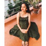 Surabhi Santosh Instagram - It takes only one person who believes in you to change the story. Why can’t we be that person for ourselves? Outfit by @wishfulbyw Footwear @postcard.in #SelfLove #beliveyouareworthy #MyFavouritecolour #BottleGreen #bottlegreendress #VeganFootwear #postcardfootwear #Outfitoftheday #InstaGlam #Minimalistic #Bangalore #BangaloreBlogger #MalayaliKutty #Malayali #Kerala #Kochi #Mallugram #EnteKeralam #Poser #Poserlife #HappyVaishu
