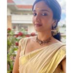Surabhi Santosh Instagram - My unending love for temple jewellery ✨ . . #JustOnamThings #Onam2020 #OnamLook #Thiruvonam #Thiruvonam2020 #WhiteandGold #Traditional #templejewellery #MalayaliManga #OnamInBangalore #Festivities #Onam #Cantwait #onamathome #InstaGlam #Minimalistic #Bangalore #BangaloreBlogger #MalayaliKutty #Malayali #Kerala #Kochi #Mallugram #EnteKeralam #happyVaishu #Malluness