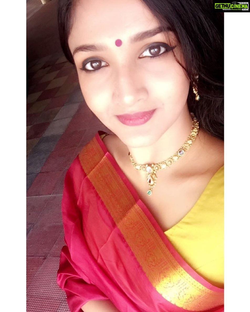 Surabhi Santosh Instagram - Kannezhudi Pottumtottu ♥️