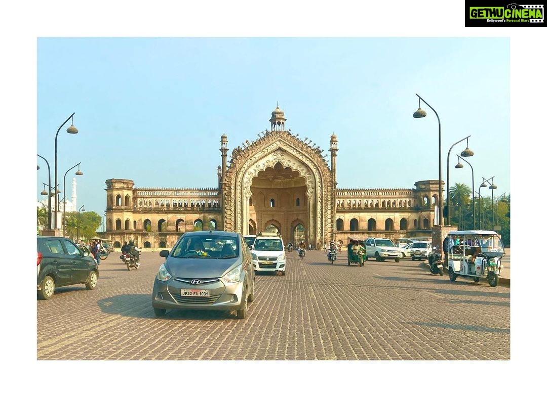 Surabhi Santosh Instagram - #RumiGate is more than 230years old! #Majestic #StandingStrong #India #Lucknow #TravelStories #shotoniphone11