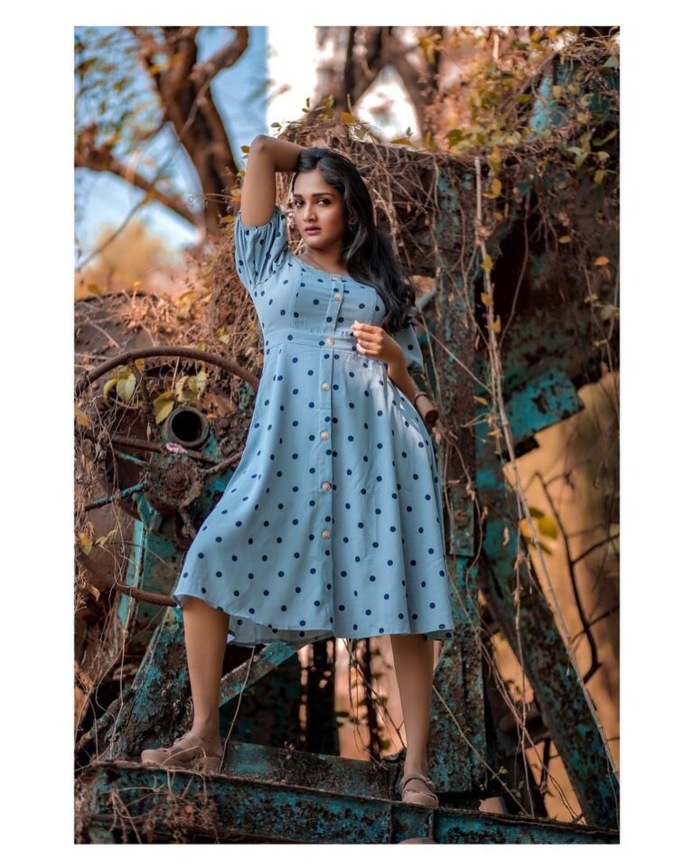 Surabhi Santosh Instagram - #Blue polka dot off-shoulder dress by @shein_in Shop my look and enjoy extra 10% discount on orders above 1500 INR with my coupon code “Surabhi” valid till Mar 31st, 2020. @sheinofficial @shein_in #shein @hyperxnetwork #hyperxnetwork #DressLove #FlowyDress #PolkaDots