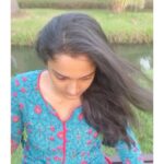 Surabhi Santosh Instagram – #HappyVaishu ❣️
#BeautyOfNature 
#GreenandBlue 
#MyFavouriteColors
