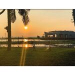 Surabhi Santosh Instagram - #SpecialSunsets #Kumarakom #Scenic #KeralaYouBeauty #travelblogging #Memories❣️ Coconut Lagoon Resort