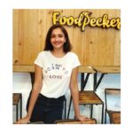 Surabhi Santosh Instagram - Handmade fresh food with no preservatives, that’s my kind of scene. Their #BiscottiShake is ❤️ Thank you @food.pecker and @savool_miranda for having me and @sujith_raj for introducing me to this gem! #bookmarked
