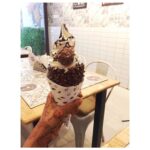 Surabhi Santosh Instagram - The unending search for the best desserts led me to @__kurtoskalacs__ in Koramangala❤️ #sweettooth #newfinds #chimineycake #nutellaoverload #SoPrettyThatIDontWannaEatIt