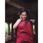 Surabhi Santosh Instagram - When in doubt on how to pose....... look down😁