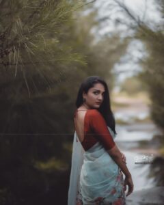 Surabhi Santosh Instagram - #Pensive #pastel #Pretty 
@dy___bbuk photography