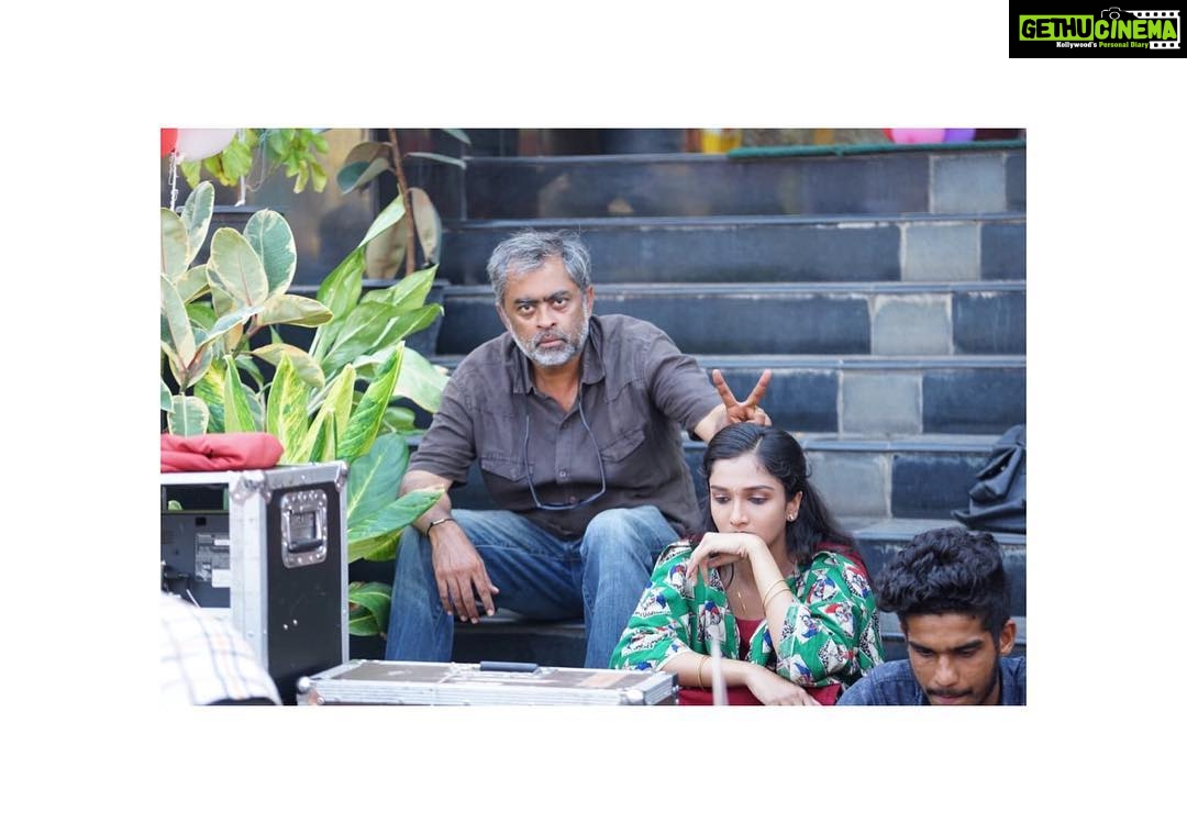 Surabhi Santosh Instagram - Things that happen on set😋 #Funtimes PC: @sibicheeran
