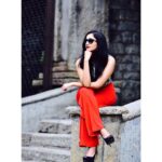 Surabhi Santosh Instagram – When you wait for your Uber by the side of the road. The pose is called #TheKaathirippu 🎈 Hard Rock Cafe Bengaluru