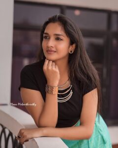 Surabhi Santosh Instagram - Success is liking yourself, liking what you do, and liking how you do it🖤 #findingmysuccess #mykindasuccess #thesuccessiwant #blackseries Photography and editing: @manumulanthuruthyphotography