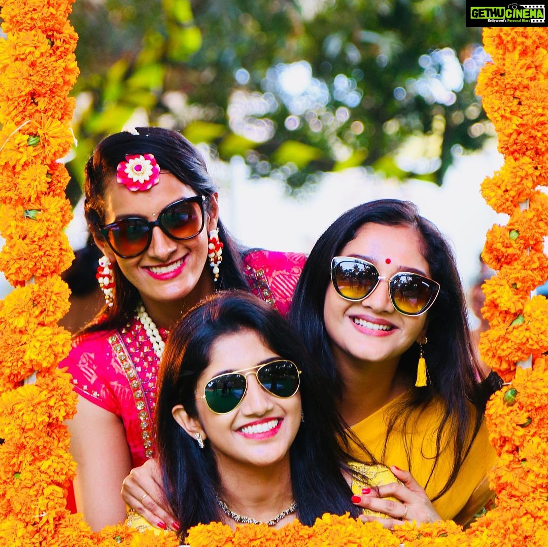 Surabhi Santosh Instagram - As we say goodbye to 2018, here are some of my most cherished memories from the year! It has been a year of ups and downs but l’m grateful for everything that has happened because it has gotten me where I’m today❤️#Best10of2018 #top10of2018