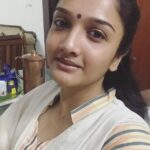 Surabhi Santosh Instagram – Somedays you feel #makeupy and somedays you don’t…. #ThatsJustHowItIs #dependsonmymood #throwback