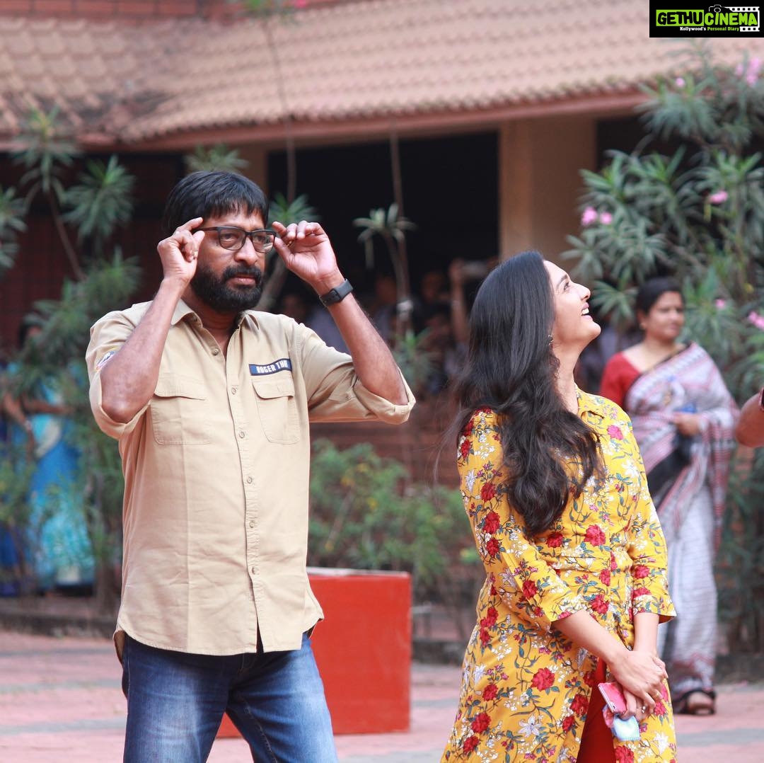 Surabhi Santosh Instagram - #aninternationallocalstory promotions. At the launch of #Brahma2k19 with none other than @harisree_asokan . Thank you for capturing these cute moments @r3ducteur ☺️ Adi Shankara Institute of Engineering Technology