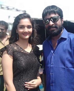 Surabhi Santosh Instagram - One of the sweetest directors I have had the chance to work with💕 #aninternationallocalstory #pricelessmemories #songshoot