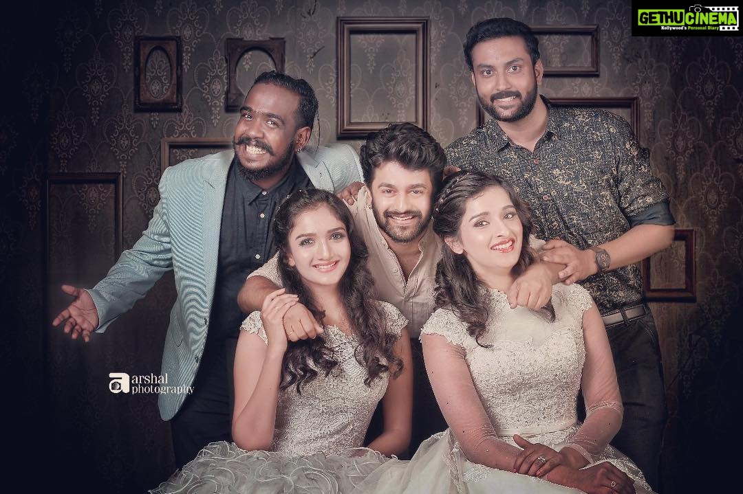 Surabhi Santosh Instagram - The pic says it allπππ #indianfashionleague2018