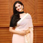 Surabhi Santosh Instagram - #kuttanadanmarpappa 81days success celebrations☺️ #selfstyling #selfmakeup PC @ajmal_photography_ Ernakulam Town Hall , Kaloor