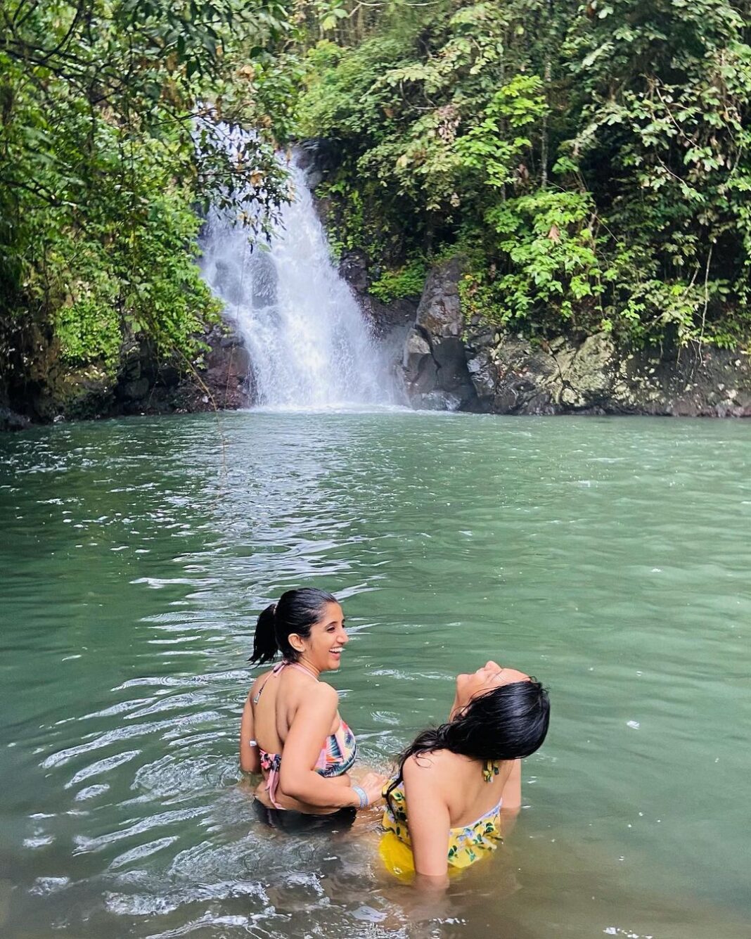Surabhi Santosh Instagram - To an epic trip and many more! ✨ @karishmauthappa #MytravelBuddy #Thejoyoftravelling #ThankgodIfoundmypeople #EpicTravels #Bali #alingaling