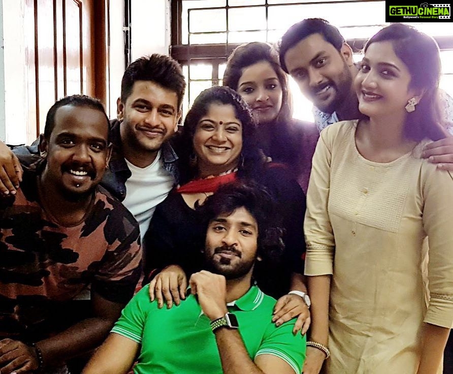 Surabhi Santosh Instagram - We are more than just co actors, we are #onefamily with #onedream! #justmyluck #kinavallikoottam ❤️