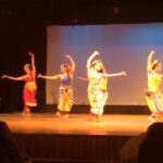 Surabhi Santosh Instagram – #groupdance #classical #bharatanatyam #memorableshow #missmyguru 💙