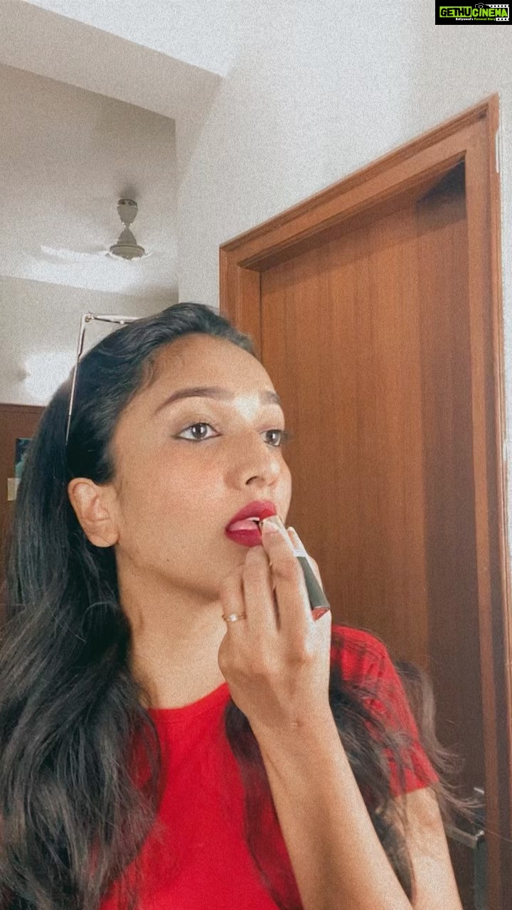 Surabhi Santosh Instagram - Who else is doing their best?