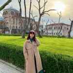 Surveen Chawla Instagram - See if you can FIND the CAPTION in the images.