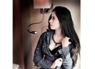 Swathi Deekshith Instagram - #weekendvibes✌️