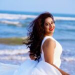 Swathi Deekshith Instagram – 🌊 🤍