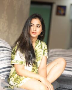 Swathi Deekshith Instagram - 🍃