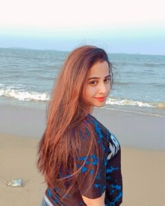Swathi Deekshith Instagram - 🏝 ❤️