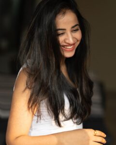 Swathi Deekshith Instagram - Shine bright like a 💎 
.
.
.
.
@kamalkiranphotography