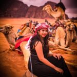 Swathi Deekshith Instagram – 🐫 🐪 🏜 🌵 #wadirumdesert #wanderlust #jordancamels #liveyourbestlife Wadi Rum