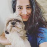 Swathi Deekshith Instagram - with this super star whiskey 🐶 #mylife #mylove #spreadlove #mypet #whsikeybujji