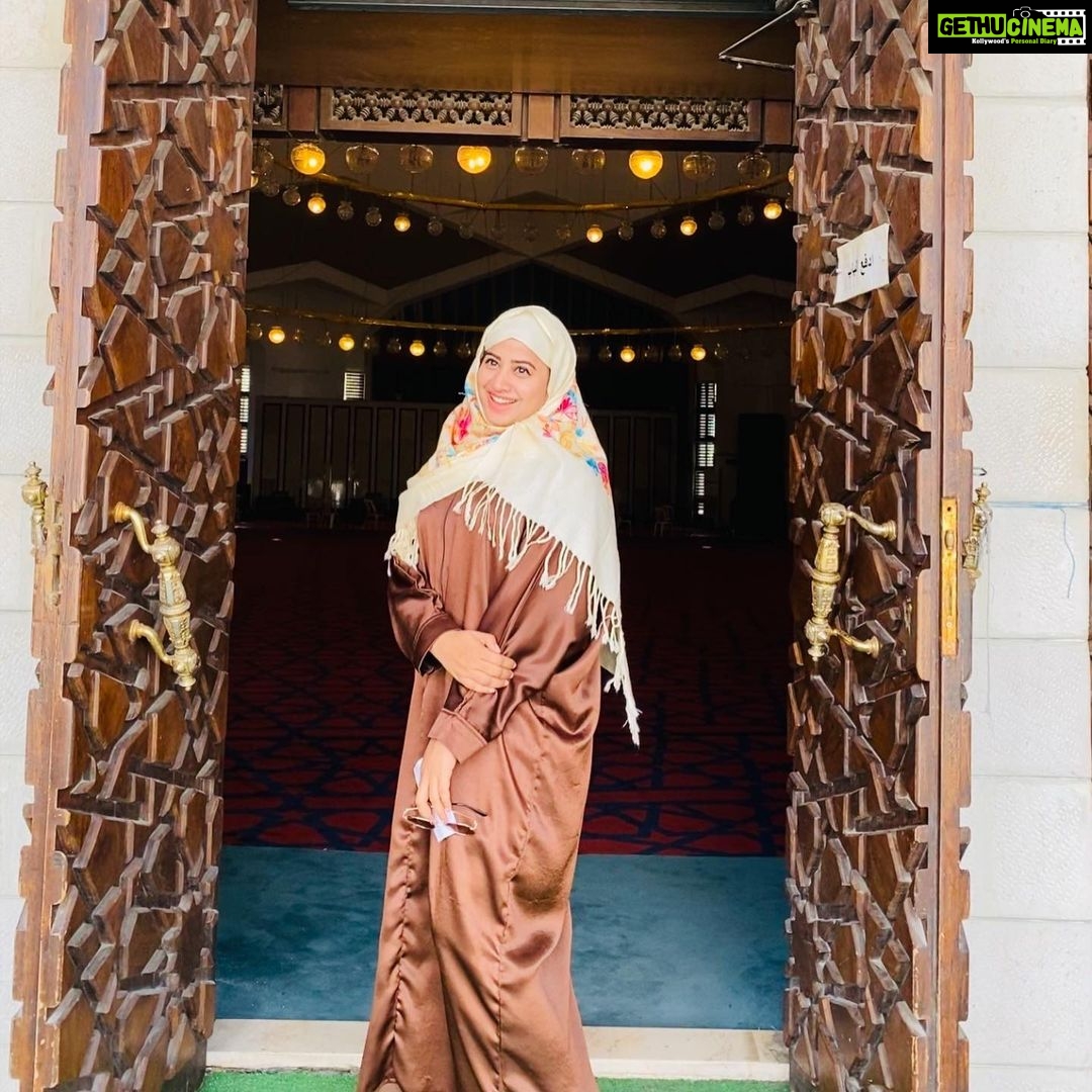 Swathi Deekshith Instagram - Ramadan mubarak 🤗 King Abdullah I Mosque