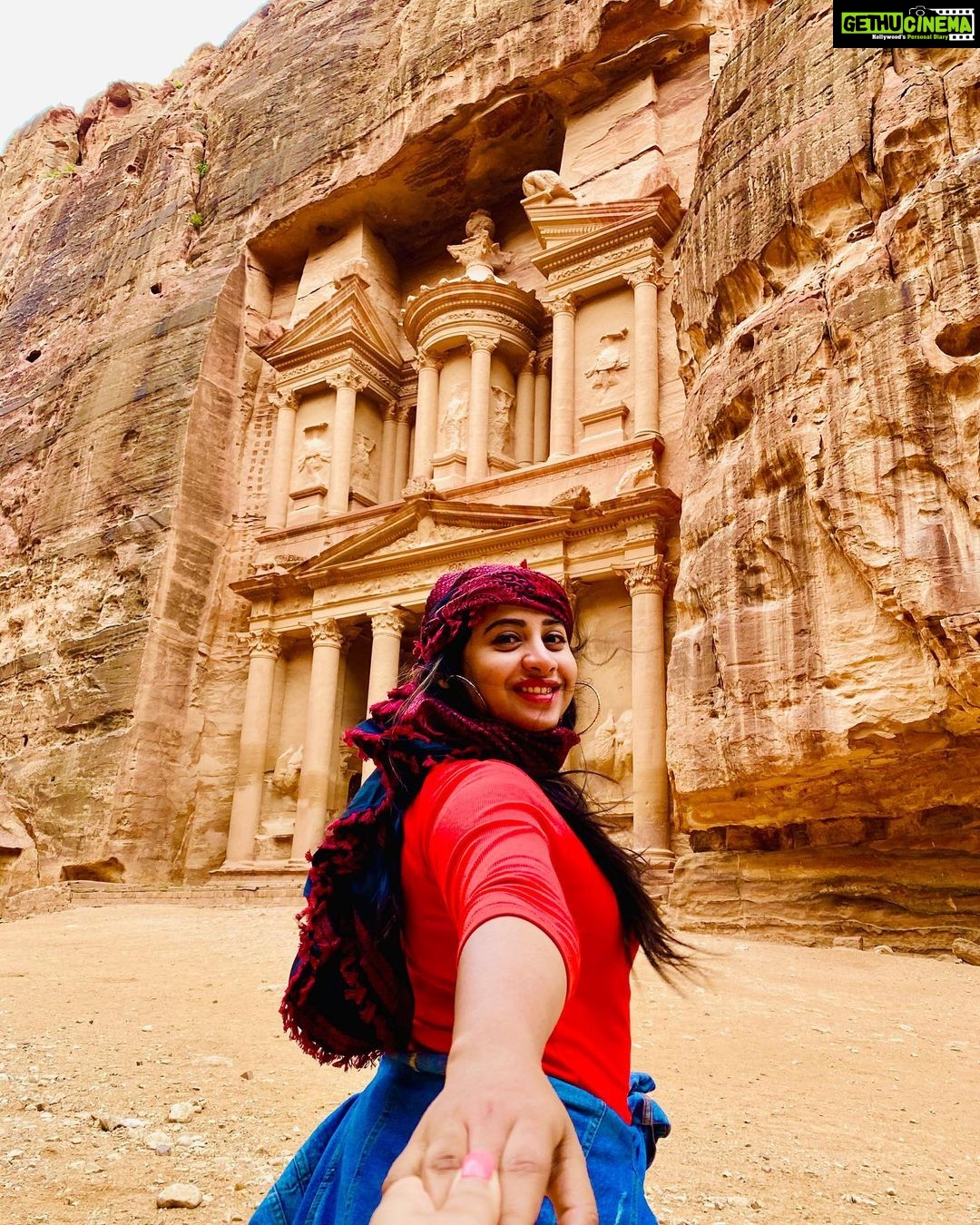 Swathi Deekshith Instagram - PETRA, where architecture,sculpture, history and art meet ❤️ #jordandiaries #petra Petra, Ma`An, Jordan