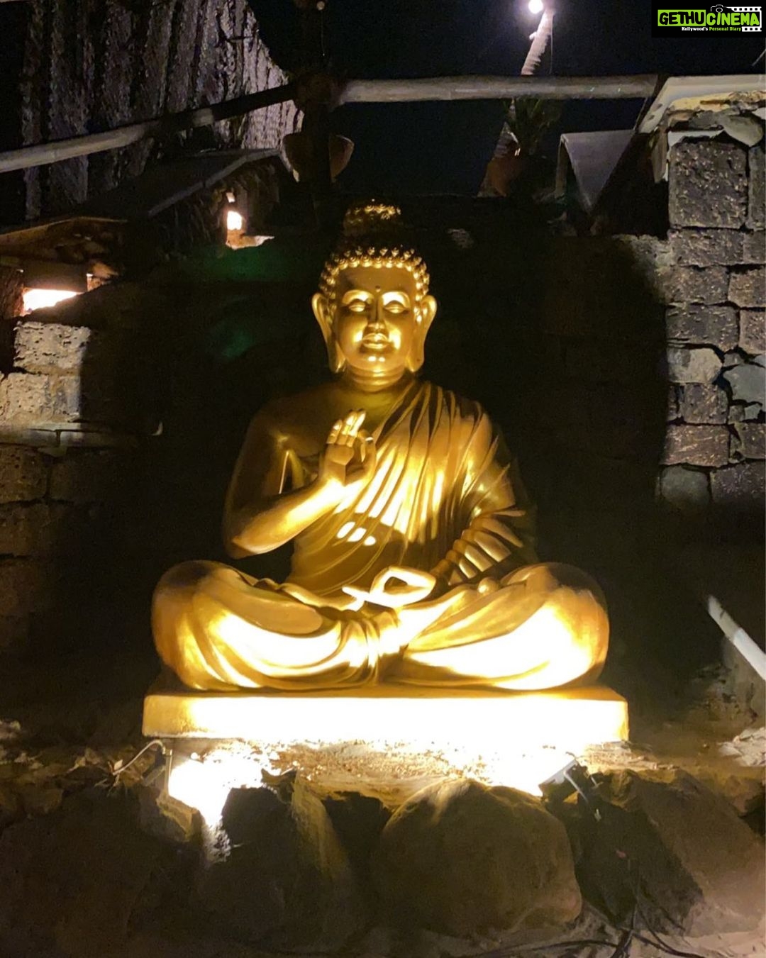 Swathi Deekshith Instagram - ✌️ #budha #peace #lovequotes #positivevibes Glory Goa.