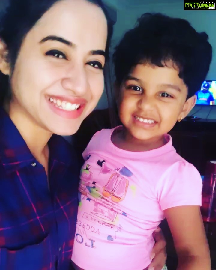 Swathi Deekshith Instagram - 😀🤗