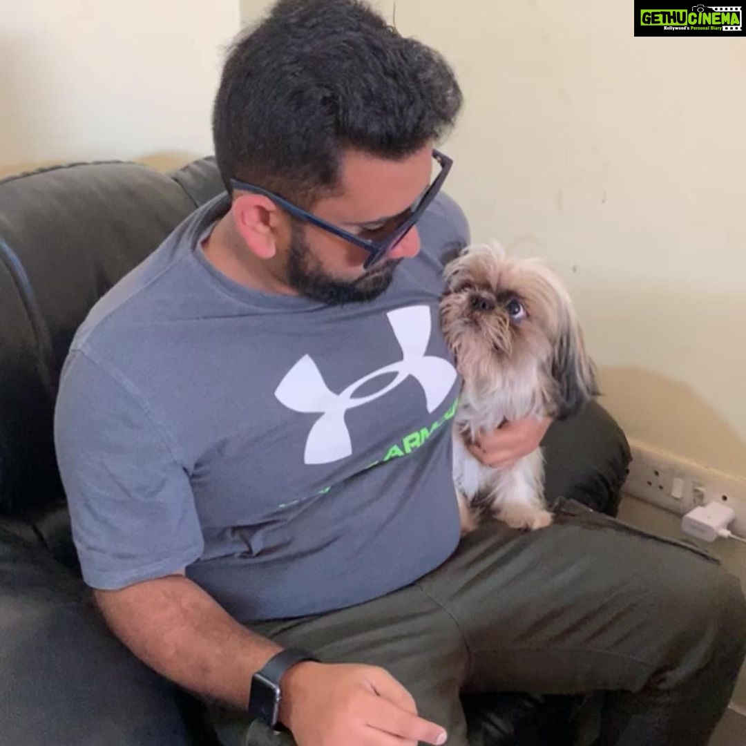Swathi Deekshith Instagram - Whiskey 🐶 and his new mate 😃 @silaspaul7