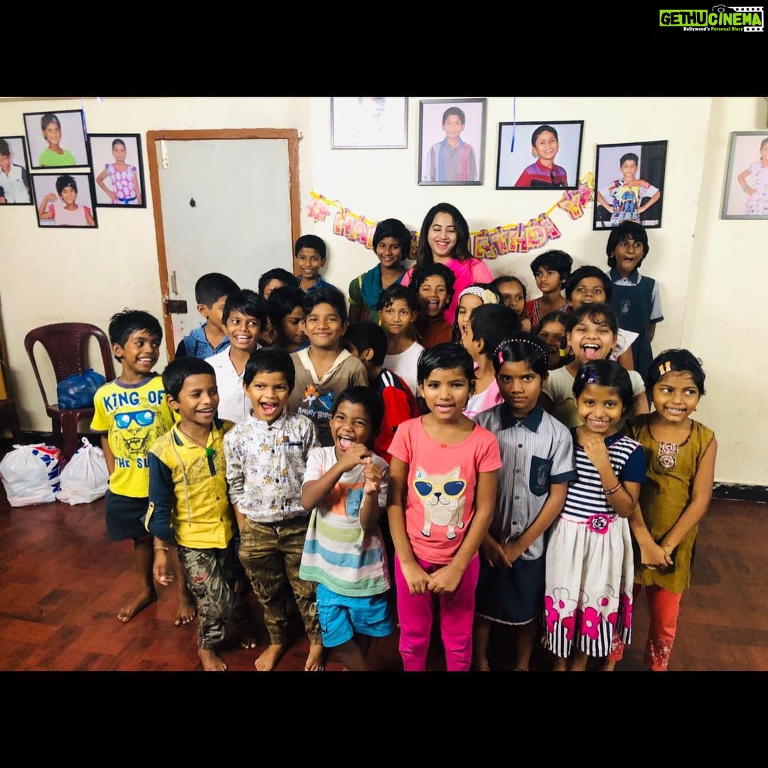 Swathi Deekshith Instagram - Happy children’s day 💓 !!! #smiles #children #puresoul #blessed Sahrudaya Foundations