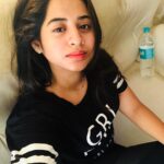 Swathi Deekshith Instagram - 🖤🌞 #morningface #sleepyhead