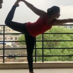 Swathi Deekshith Instagram - 🌸“Yoga is the journey of the self, through the self, to the self.” – The Bhagavad Gita🌸❤️ “Let your practice be a celebration of life” 🧘‍♀️ #internationalyogaday #yogalife #yogini #yoga #peace #meditation @bodhi_yoga_academy @vyshyoga97 @prarthanapatel81