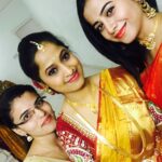 Swathi Deekshith Instagram - #cousinswedding #iloveweddings #southindian #traditional #kanjeevaram #redsaree