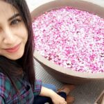 Swathi Deekshith Instagram - #happyfriday ❤️