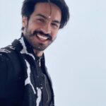 Thakur Anoop Singh Instagram – The winter I miss! #Switzerland #glacier3000 and I don’t even remember the last time I laughed and smiled Like this! Glacier 3000, Switzerland