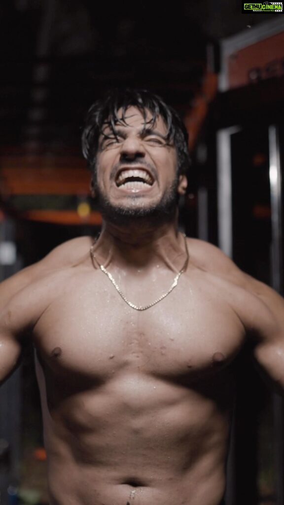 Thakur Anoop Singh Instagram - Shot an amazing motivational video with @royalsportsindia for their new line of equipment’s for Gyms !!! Coming soon!!!!