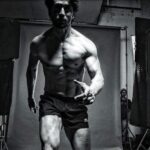 Tiger Shroff Instagram - ⚡️🖤