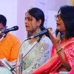Usha Jadhav Instagram – #दिवाळीपहाट हा हिंदी व मराठी गीतांचा कार्यक्रम माझ्या बहिणीने @_ranjanamaneofficial_ ने आयोजित केला होता जो उत्तमरित्या पार पडला. श्रोते अगदी मंत्रमुग्ध झाले आणि भरभरून दाद त्यांनी ह्या कार्यक्रमाला दिली. 
Proud of you Ranjana and @tanuu.ranjan Tanishka! ❤️
#Diwali #diwali2022 
#festival #art #music #family India