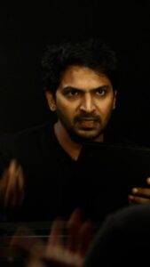 Vaibhav Reddy Instagram - Enna Yuvan-ah pathi ipadi sollitaru namma @vaibhav30

Watch full video: https://bit.ly/3feT2ay

#SunMusic #HitSongs #Kollywood #Tamil #Songs #Music #NonStopHits #MagicMirror #VaibhavReddy #Vaibhav
