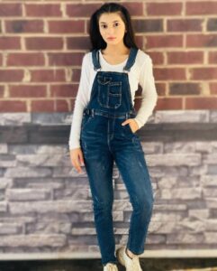 Vaishnavi Ganatra Instagram - ʙᴇ-ʏᴏᴜ-ᴛɪꜰᴜʟ 💙

#instagram #insta #pictureoftheday #ootd #trending #outfitoftheday #aesthetic #blue #explore #explorepage #wohtohaialbelaa #priyasharma #priya #positive #gratitude #vaishnaviganatra