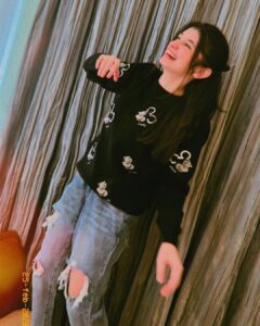 Vaishnavi Ganatra Instagram - dekho, magar pyaar se 🫣💗

#priya #priyasharma #wtha #instagram #insta #explore #explorepage #foryou #fyp #foryoupage  #pictureoftheday #aesthetic #positive #gratitude