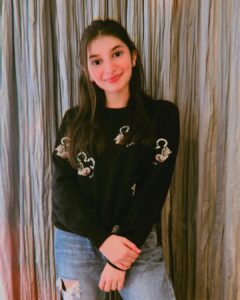 Vaishnavi Ganatra Instagram - dekho, magar pyaar se 🫣💗

#priya #priyasharma #wtha #instagram #insta #explore #explorepage #foryou #fyp #foryoupage  #pictureoftheday #aesthetic #positive #gratitude